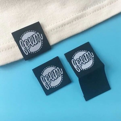 Op maat gemaakte polyester geweven kleding Label Heat Cut Border