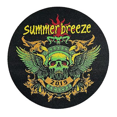 Custom geweven kledingstuk patch laser cut edge met unieke custom design