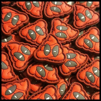 Op maat gemaakte Deadpool Ranger Eye PVC-patch X Force Unicorn Glow-patch